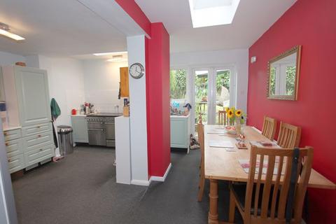 8 Albion Road, Chalfont St Giles, HP8 4EW