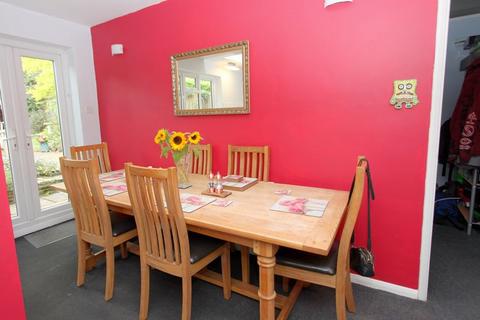 8 Albion Road, Chalfont St Giles, HP8 4EW