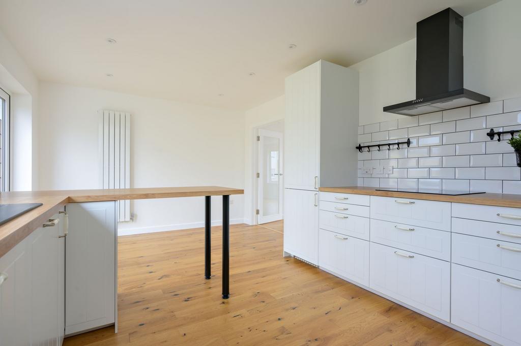 Kitchen/ Dining Area