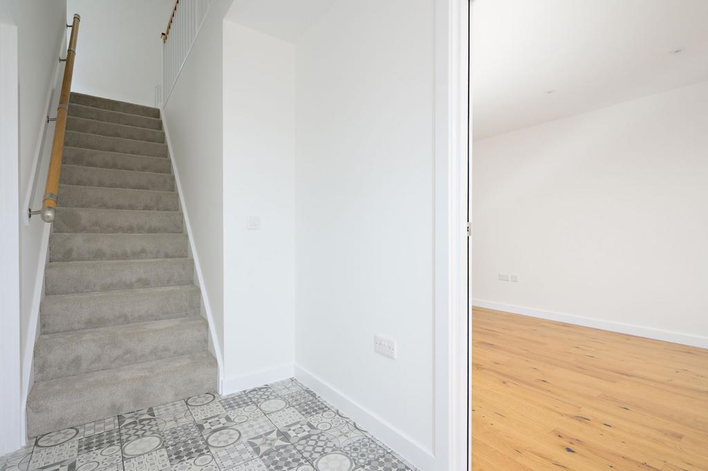 Stairway/ Entrance