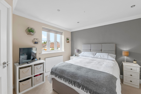 5 Winchester Mews, Worcester Park, KT4 8QL