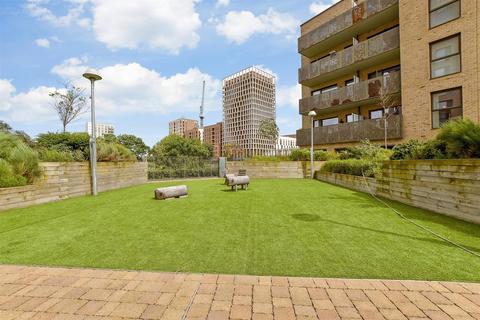 2 bedroom ground floor flat for sale, Dunedin Road, Leyton