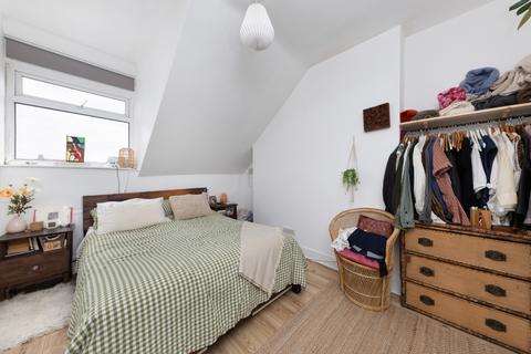Flat 4, 7 Upper Grove, London, SE25 6JX
