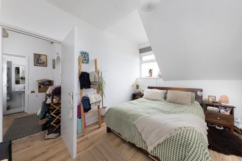 Flat 4, 7 Upper Grove, London, SE25 6JX