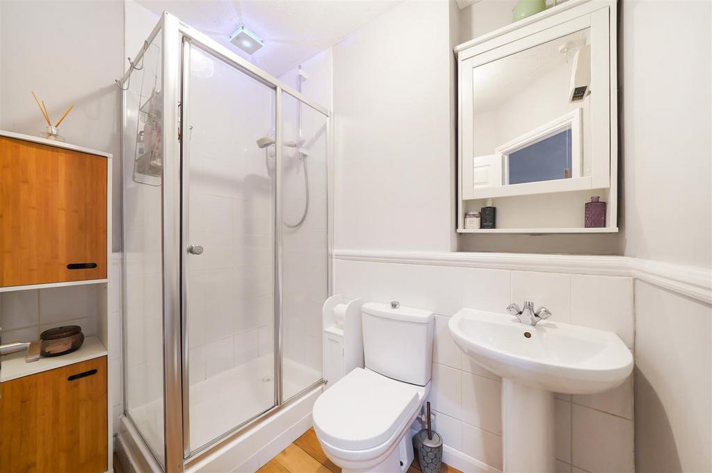Flat 7, Hamilton Court - b ABluq OTC5 KTo5 X7 FKlw.jpg