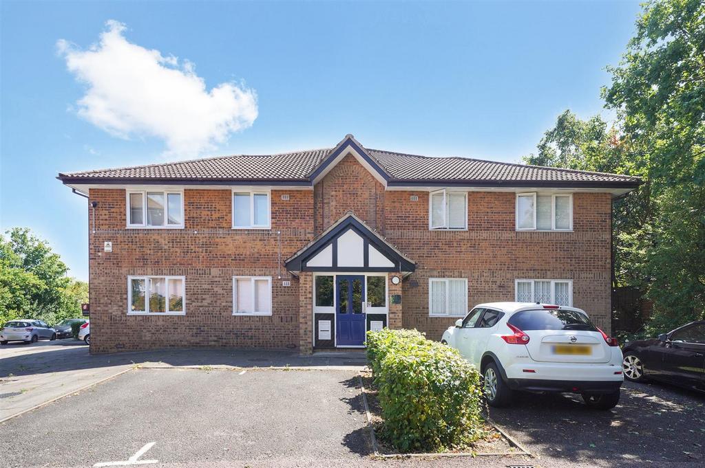 Flat 7, Hamilton Court - FEPa87l5e Rv RDz Bk Bu Hp.jpg