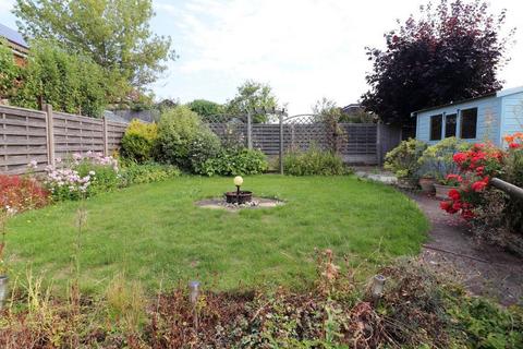 6 Kynance Close, Luton, LU2 9DN