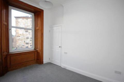 2 bedroom flat to rent, Largs, Largs KA30