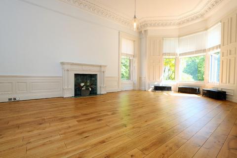 3 bedroom house to rent, Crown Terrace, Glasgow, G12