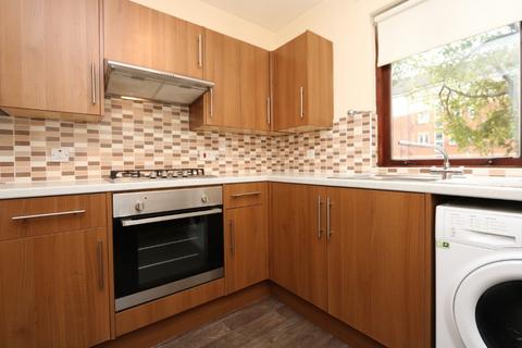 2 bedroom flat to rent, Stonefield Park, Paisley, PA2