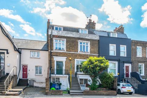 1 bedroom flat for sale, Wandsworth Road, Clapham, London, SW8