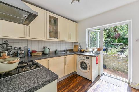 1 bedroom flat for sale, Wandsworth Road, Clapham, London, SW8