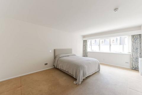 2 bedroom terraced house to rent, Eaton Row, Belgravia, London, SW1W