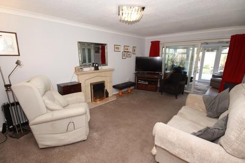 2 bedroom bungalow for sale, Garstang Road, Southport, Merseyside, PR9