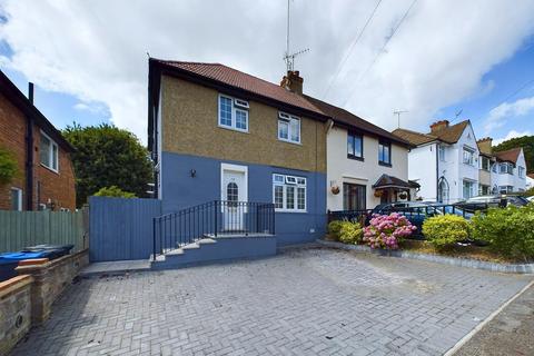 108 Foxearth Road, South Croydon, CR2 8EF