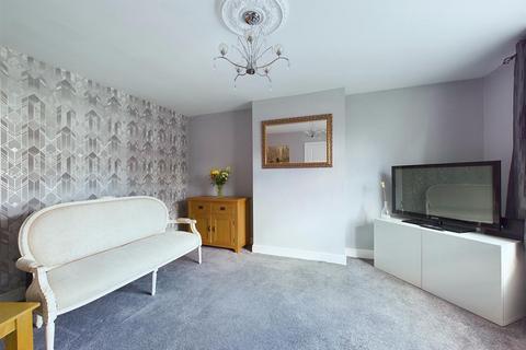 108 Foxearth Road, South Croydon, CR2 8EF
