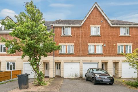 4 bedroom terraced house for sale, Rose Park Close, Hayes, Middlesex