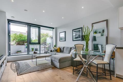 1 bedroom flat for sale, Wimbledon Park Road, London