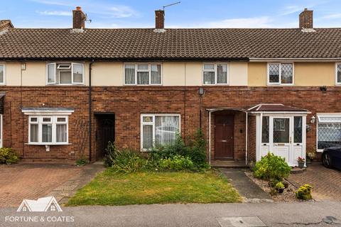 325 Carters Mead, Harlow, CM17 9HA