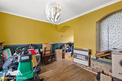 325 Carters Mead, Harlow, CM17 9HA