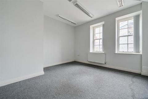 7, Victory House Dean Clarke Gardens, Exeter, EX2 4AA
