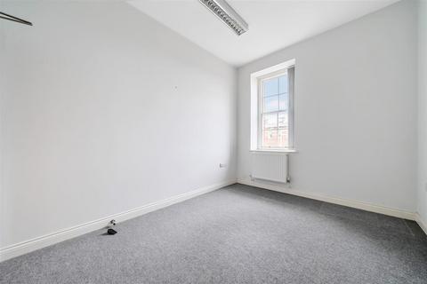 7, Victory House Dean Clarke Gardens, Exeter, EX2 4AA