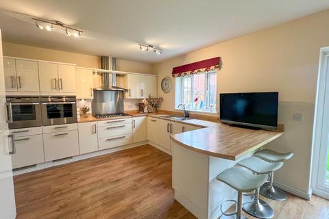 4 bedroom detached house for sale, Heol Y Fronfraith Fawr, Broadlands, Bridgend County Borough, CF31 5FR