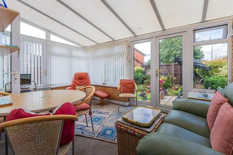 10 Barrians Way, Barry, CF62 8JG