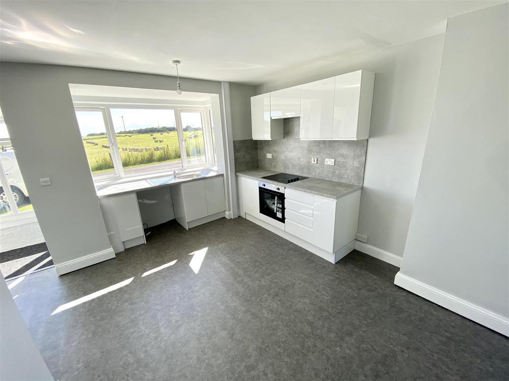 Open Plan Kitchen and Dining Room