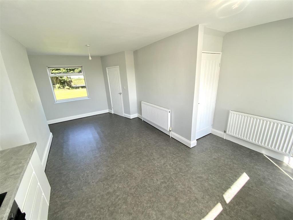 Open Plan Kitchen and Dining Room