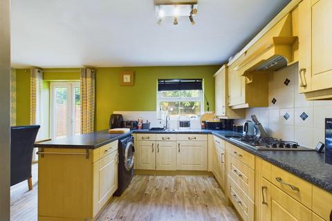 4 bedroom detached house for sale, Willowdale Close, Bridlington