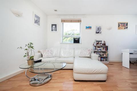 1 bedroom flat for sale, Belgrave Gardens, St John's Wood NW8