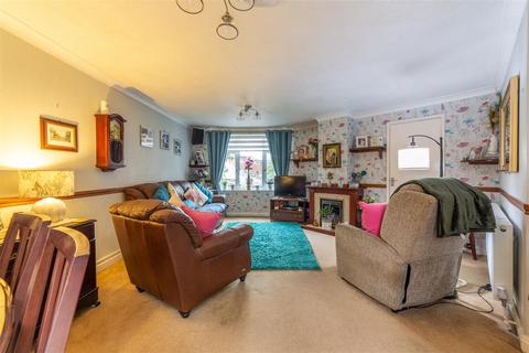 4 bedroom terraced house for sale, Monnow Court, Cwmbran NP44