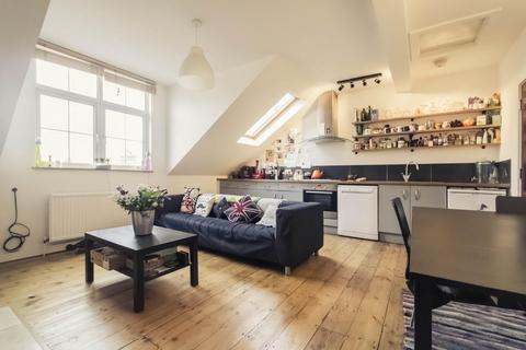 2 bedroom flat to rent, Endymion Road, London SW2