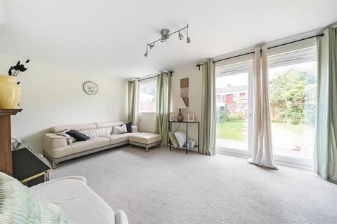 3 bedroom detached house for sale, Wheathouse Close, Bedford