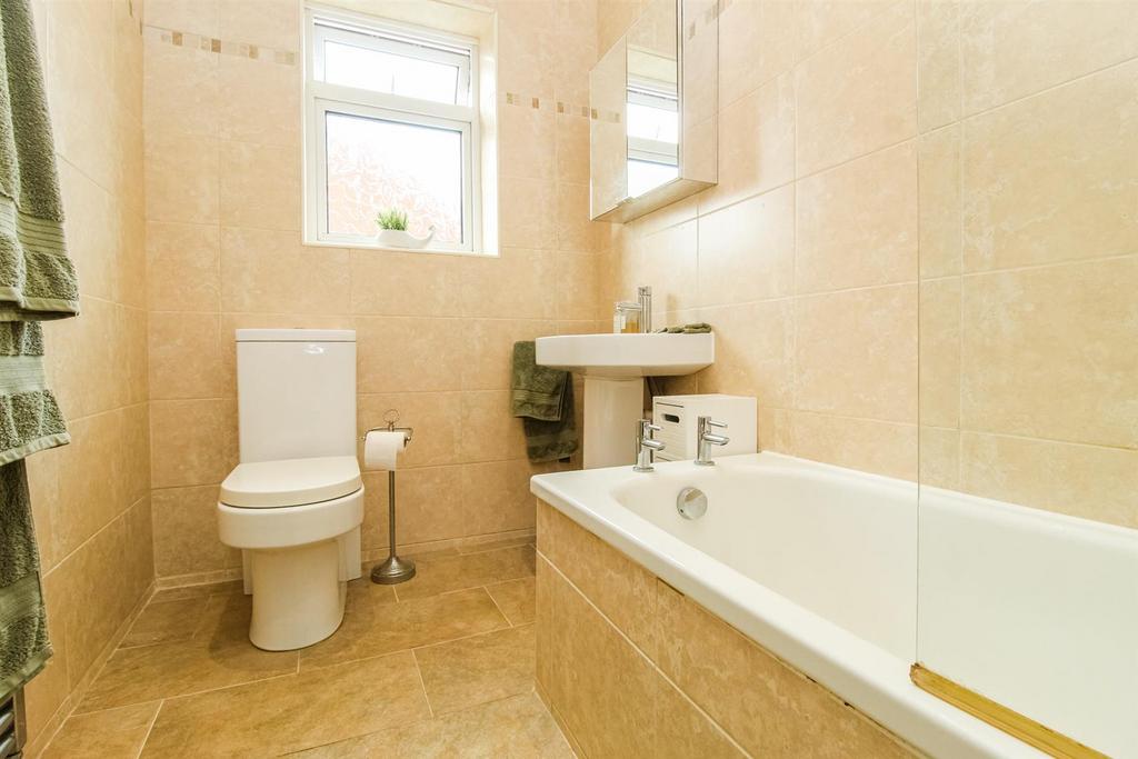 Bathroom/w.c.