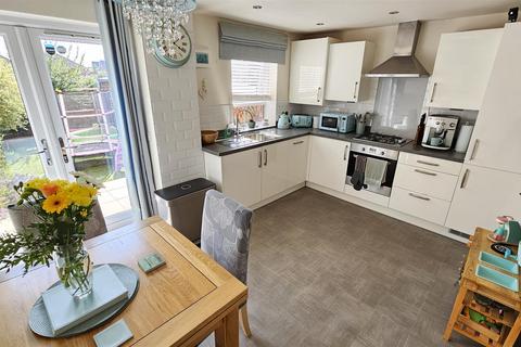 7 Widnall Drive, Bingham, Nottingham, NG13 7AR