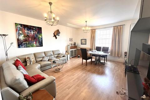 2 bedroom flat for sale, Salt Meat Lane, Gosport PO12