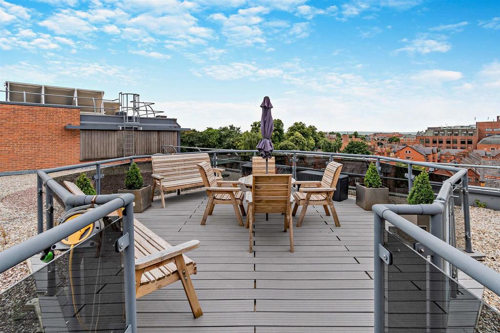 Forest Court Roof Terrace