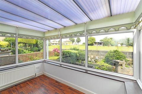 2 bedroom bungalow for sale, Royston Hill, East Ardsley, Wakefield, West Yorkshire, WF3