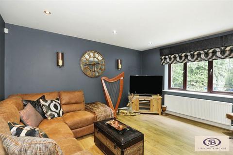 4 bedroom house for sale, Renaissance Way, Crewe