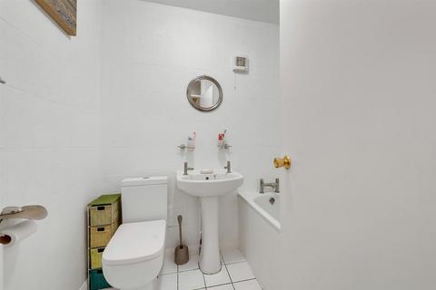 Flat 1, Margaret Court, 28 Albemarle Road, Beckenham, BR3 5XW