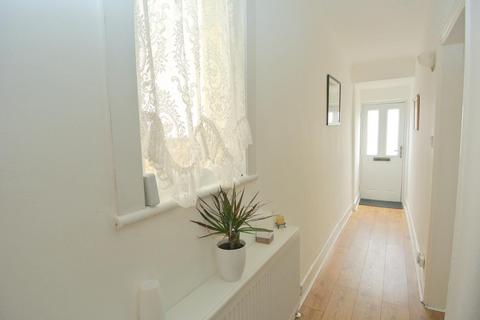 3 bedroom house for sale, Littleton Road, Ashford TW15