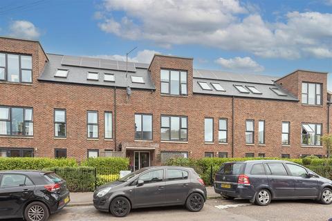 2 bedroom apartment for sale, Hedley Road, St. Albans