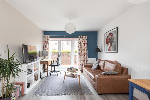 2 bedroom apartment for sale, Hedley Road, St. Albans