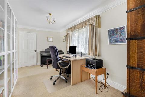 Lanyards Burton End, West Wickham, Cambridge, CB21 4SD