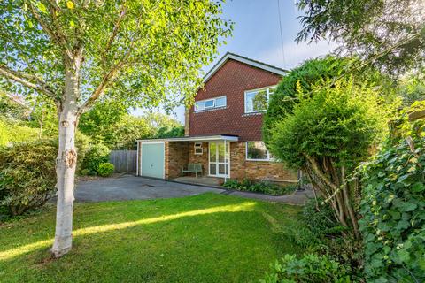 4 bedroom detached house for sale, Nicol Close, Gerrards Cross SL9