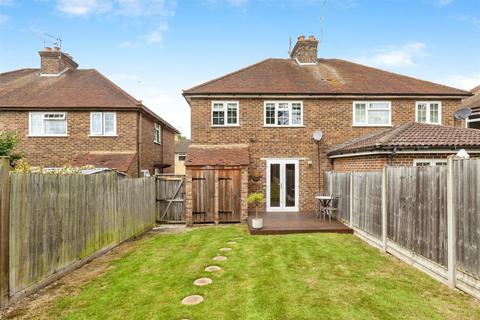 40 Aldbourne Road, Burnham, Slough, SL1 7NJ