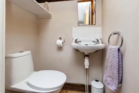 40 Aldbourne Road, Burnham, Slough, SL1 7NJ
