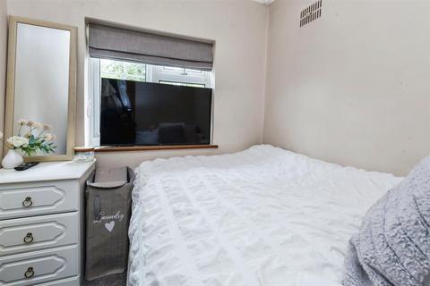 40 Aldbourne Road, Burnham, Slough, SL1 7NJ